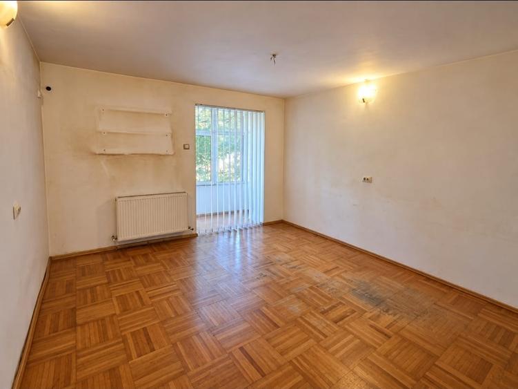 Apartament central str. Arcu etaj1