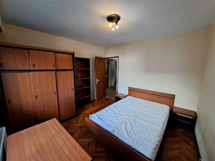 Apartament cu 3 camera, 65 mp utili, situat in cartierul Manastur!