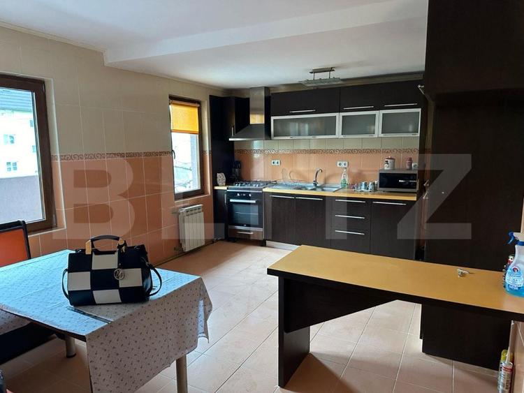 Casa 7 camere, 430 mp utili, Burdujeni