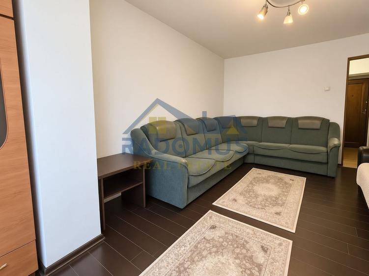 Apartament 2 camere | Zona Vest | Utilat și mobilat | 370 euro/luna