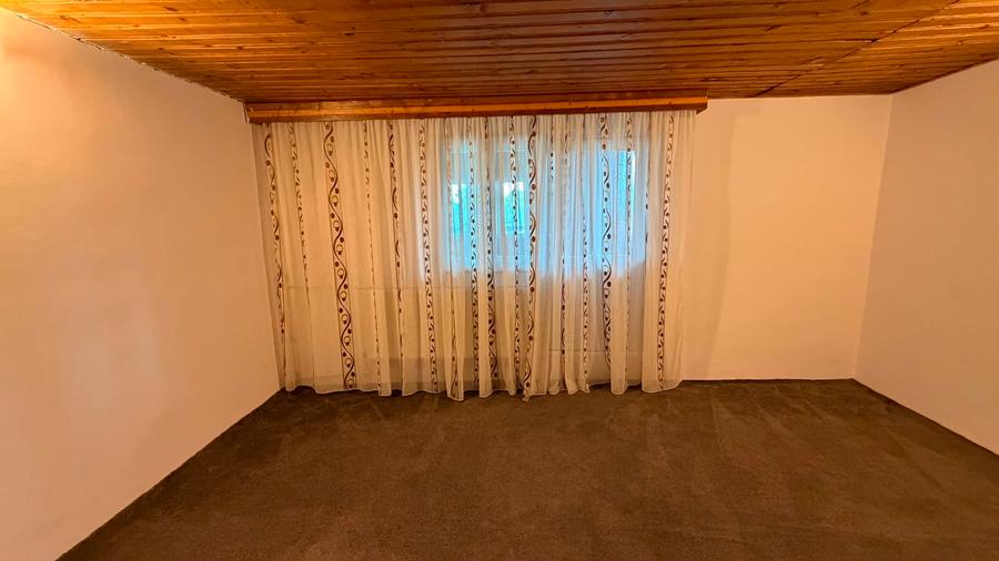 Casă de închiriat în Sărărie – 360 mp, 7 camere și 2 locuri de parcare