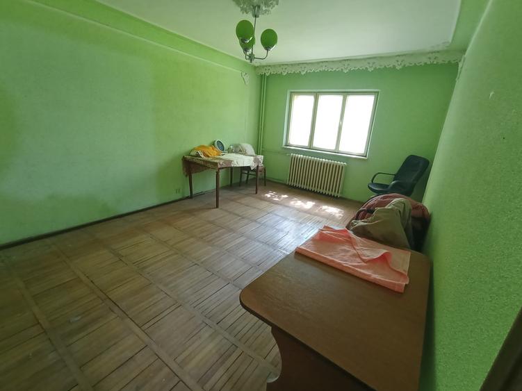 Apartament 2 camere Nicolina-Belvedere, DECOMANDAT, de renovat