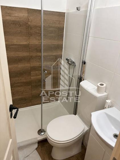 Garsoniera de vanzare, complet renovata, zona UMT, Timisoara