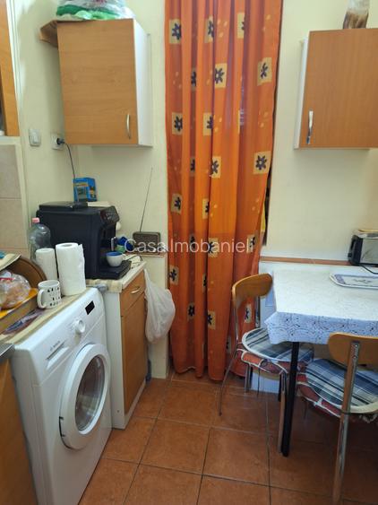 Piata Libertatii,ap 2 camere,semidecomandat, s-55 mp, parter/2, p-130.000 euro - 7