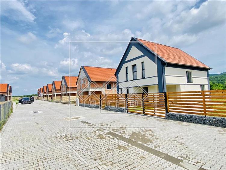Casa individuala cu 4 camere, predare la GRI, teren 470 mp
