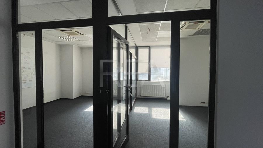 SPATIU COMERCIAL PASAJ BASARAB - CALEA GRIVITEI