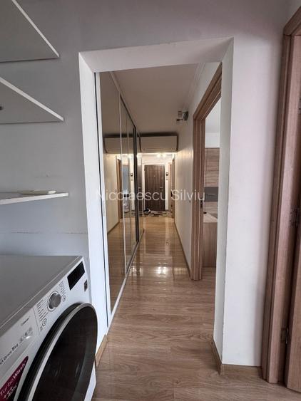 Apartament cu 3 camere decomandat Rovine - 9