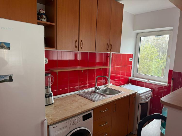 🔥 2 camere ultracentral, vis-a-vis de Facultatea de Drept – renovat, mobilat