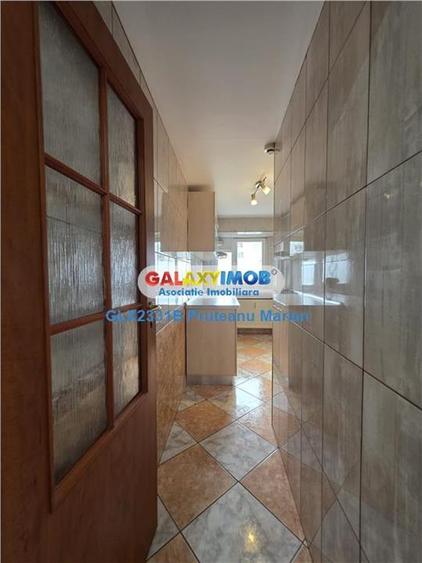 Inchiriere apartament cu 3 camere situat apropae de metrou Favorit