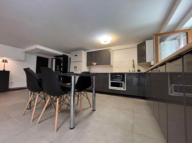 Ap 3 cam decom modern, utilat complet, 81 mp, zona Campului Manastur