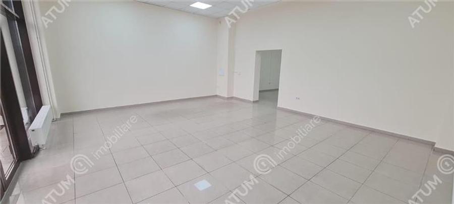 Spatiu comercial cu vad 132 mp utili si 6 locuri de parcare Turnisor