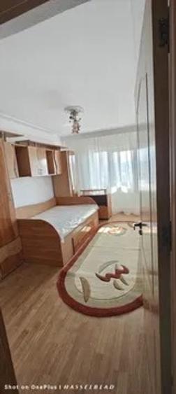 Apartament cu 4 camere, DECOMANDAT, zona Nicolina - Pizza Nico