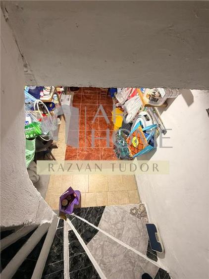 Casa 5 camere , renovata 2020 cu garaj , Ploiesti , central