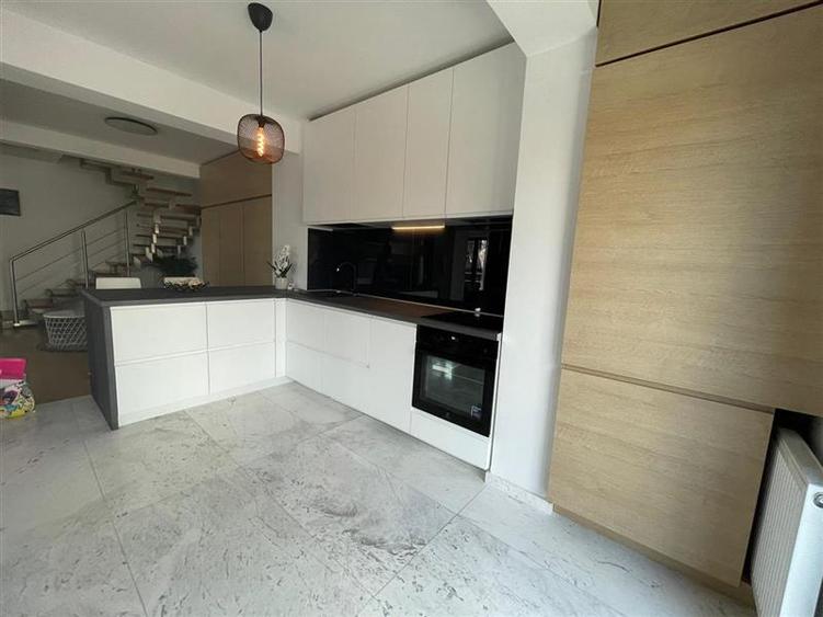 Duplex spatios cu 3 dormitoare, parcare si boxa | Floreasca.