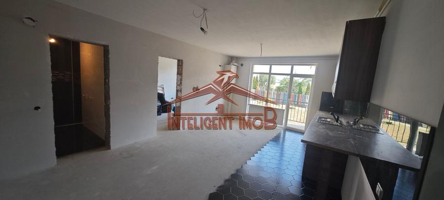 Apartament la CHEIE cu 3 camere pe Calea Cisnadiei