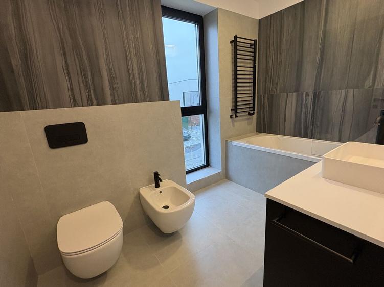 Luxury 4-room Villa - Tunari
