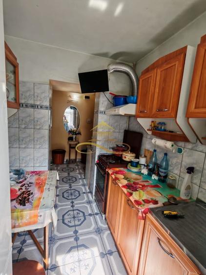 De vanzare apartament 2 camere,etaj 2, zona Strada Orizontului