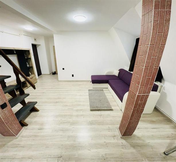 Apartament modern 2 camere la mansarda zona Semaforului
