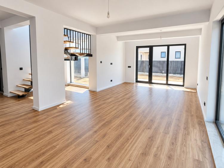 Vila P+1 | Tunari | 142 mp utili | Teren 423 mp | 4 camere | Terase
