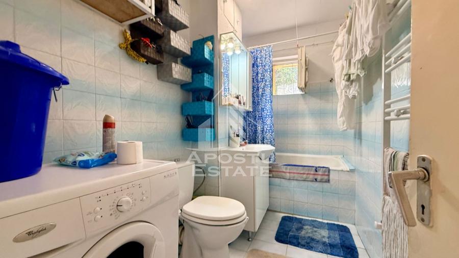 Apartament cu 3 camere, curte si boxa de vanzare, Zona Simion Barnutiu
