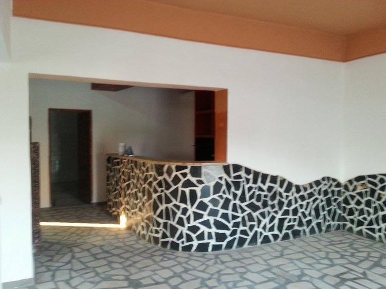 Spatiu comercial in centrul com. Uivar/Timis de inchiriat