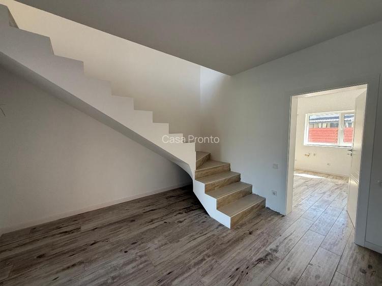De vanzare Parte de Duplex, zona Centru. - 2