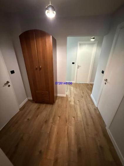 Delfinariu, ap 4 camere, decomandat