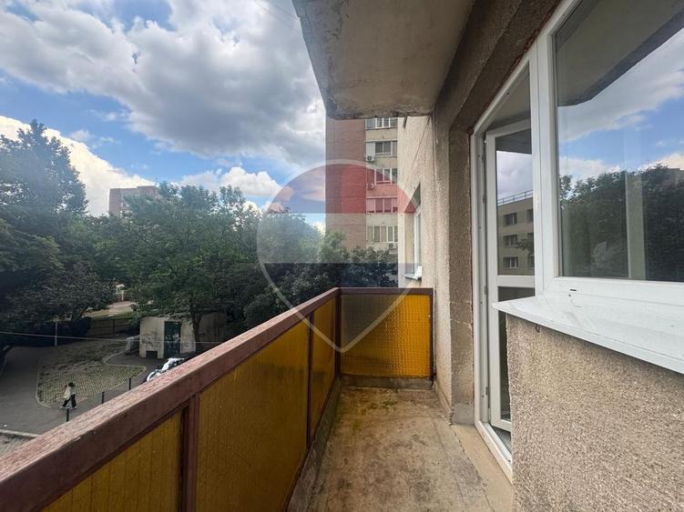 Apartament 2 cam de inchiriat in Drumul Taberei/ metrou Romancierilor