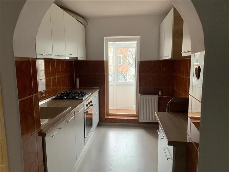 Apartament 2 camere zona Republicii