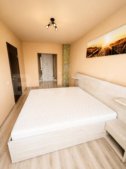 Apartament cu scară interioară | 3 camere & 2 bai | Decomandat | Sanpetru