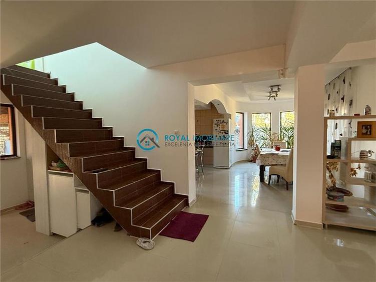 Royal Imobiliare - Vanzare Vila zona Paulesti