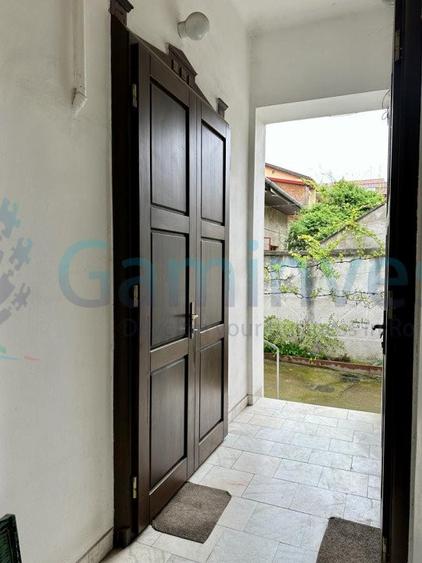 Apartament la casă ultracentral