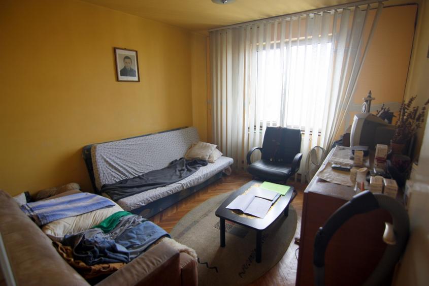 Apartament 3 camere, decomandat, centrala proprie, 3 minute de Mall