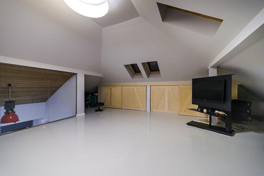 Apartament LUX 4CAM 120MP + Loc de parcare