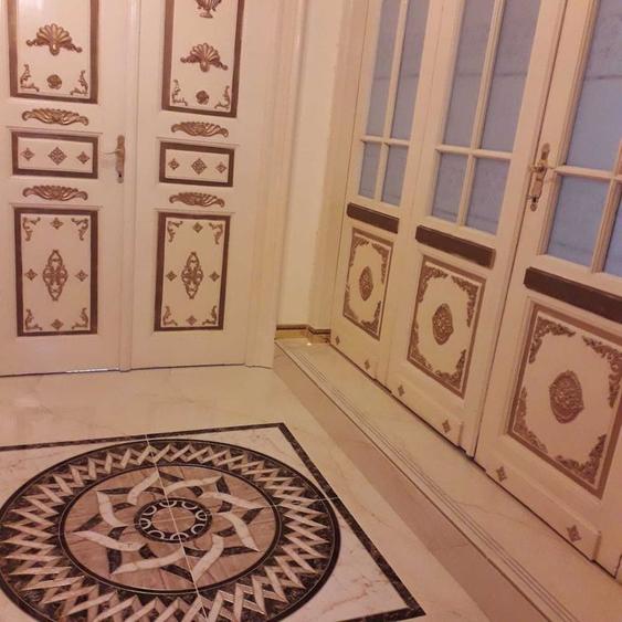 Piata Universitatii-Batistei: curte proprie 25mp