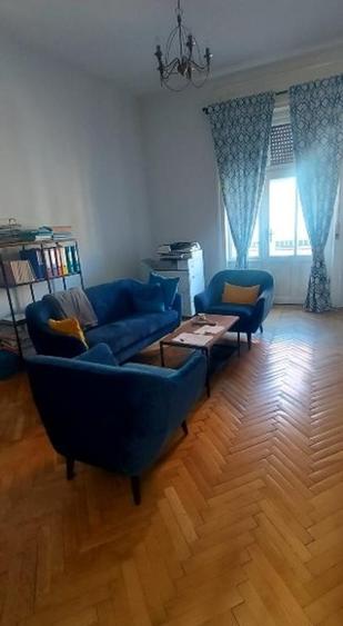 Apartament in clădire istorica Central Doja