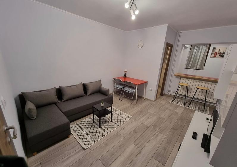 Garsoniera Nicolina, renovata, mobilata si utilata!