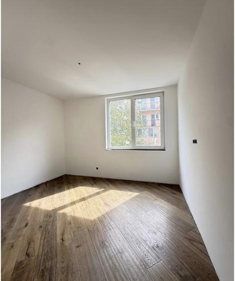 Ap 2 camere 51mp , etaj intermediar,garaj,Floresti, zona Muzeul Apei