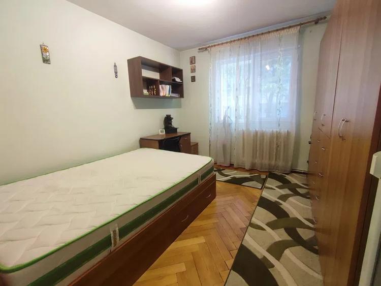Apartament cu 2 camere decomandat, etajul 2/4, zona Tatarasi