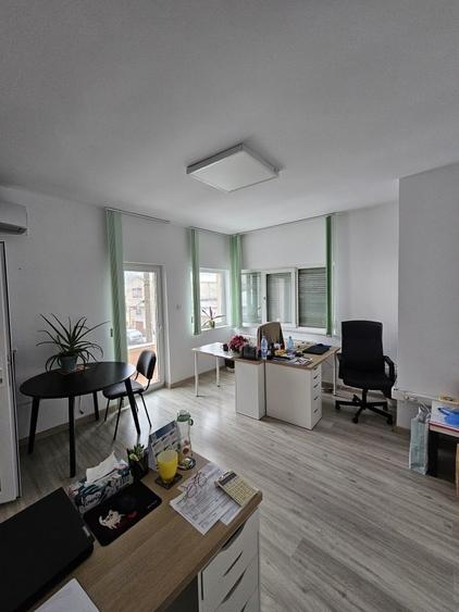 Vila D+P+E+terasa circulabila si curte betonata