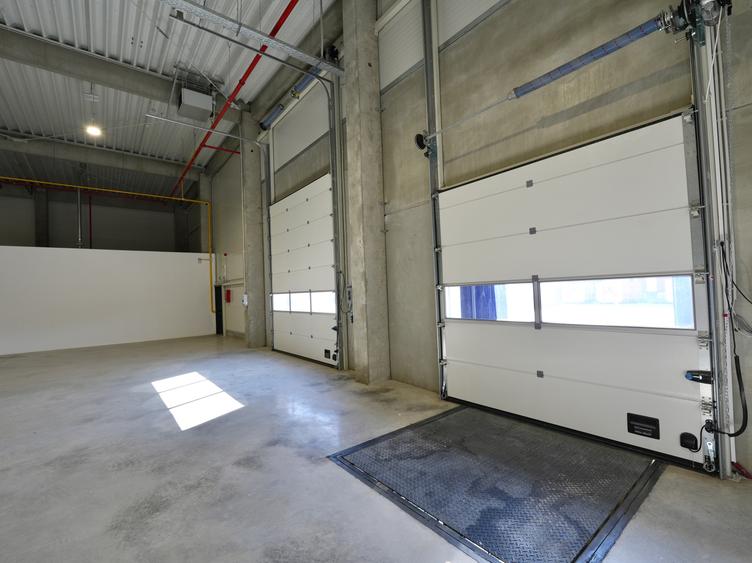 Hală modernă producție, depozitare cu panouri solare – Modul 3:  1176 mp