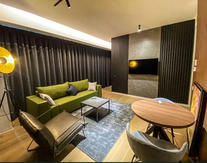Floreasca,Parc,One Floreasca City,et.5/15,DECOMANDAT,Amenajat,parcare,mobilat