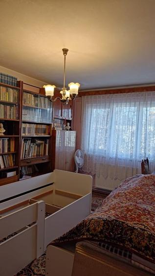 Apartament 3 camere in zona Hermes