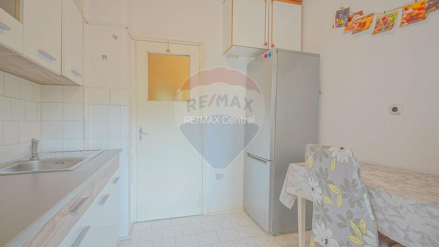 Apartament 2 cam de închiriat Zona Griviței Mobilat și utilat etaj 1 - 19