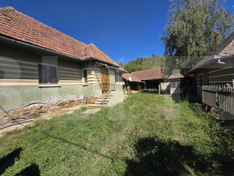 Casa individuala, teren intravilan 3409 mp, zona Dalnic.