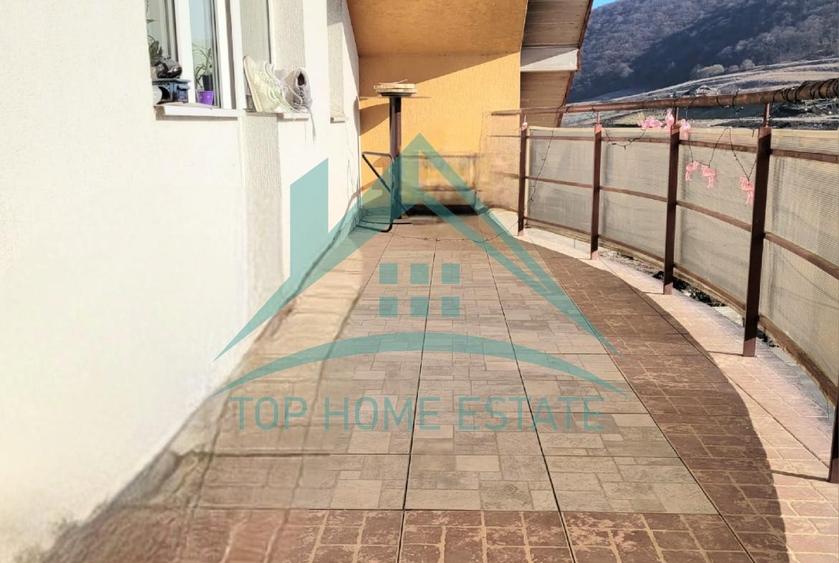 De inchiriat apartament cu 4 camere, Zona str. Eroilor!
