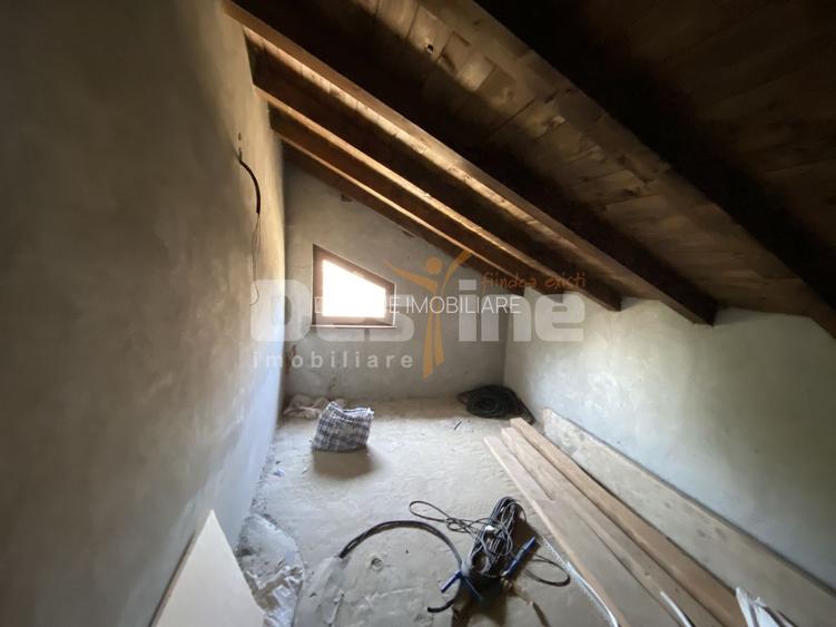 Casa de vanzare 260mp Borlesti 85.000€ - 3