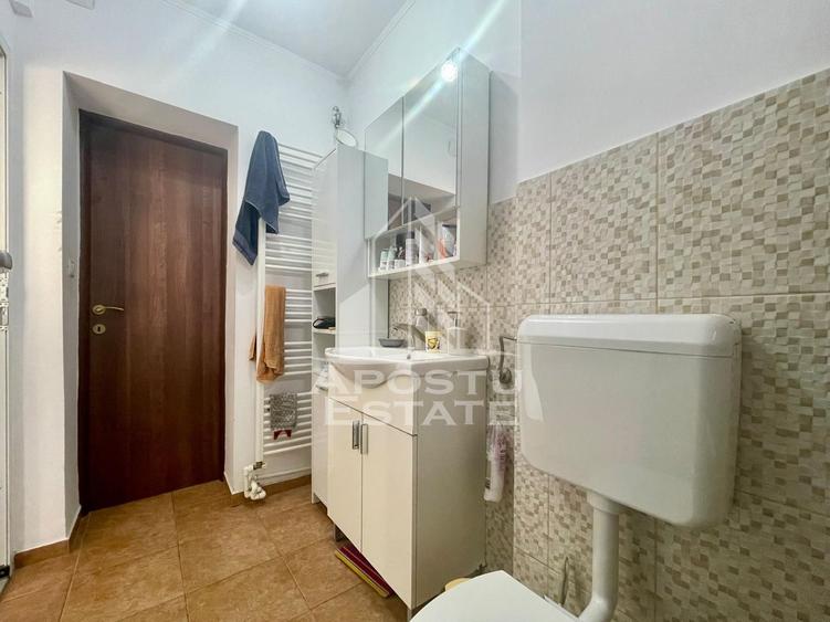 Casa cu 2 apartamente – zona Piata Catedralei