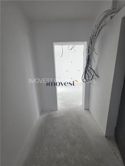 Apartament 3 camere Semifinisat Titulescu - 10