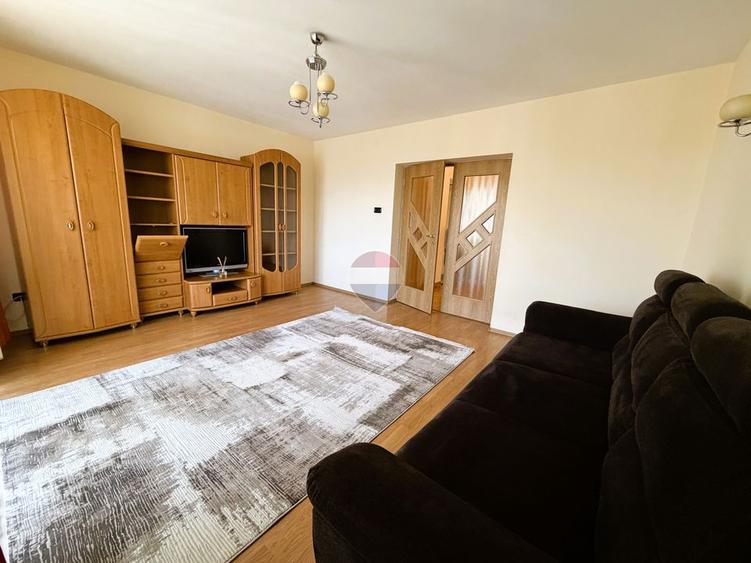 Apartament 2 camere de închiriat în zona Micalaca